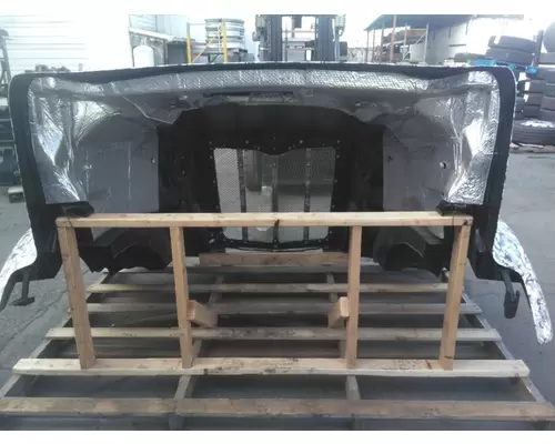 PETERBILT 579 2012-2022 HOOD