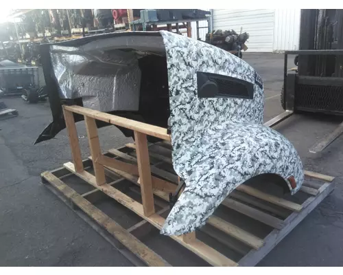 PETERBILT 579 2012-2022 HOOD
