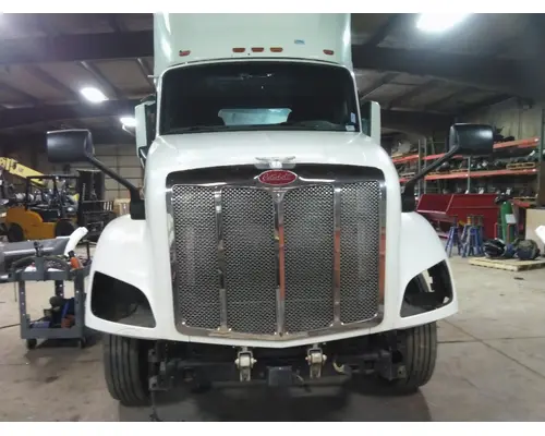PETERBILT 579 2012-2022 HOOD