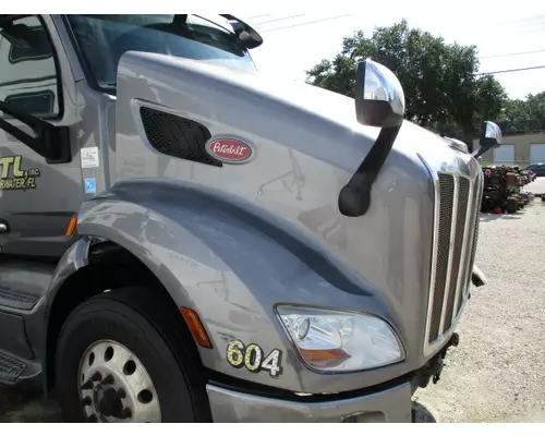 PETERBILT 579 2012-2022 HOOD