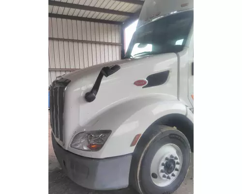 PETERBILT 579 2012-2022 HOOD