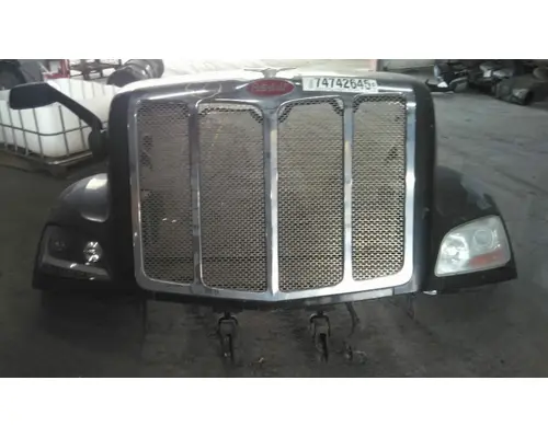PETERBILT 579 2012-2022 HOOD