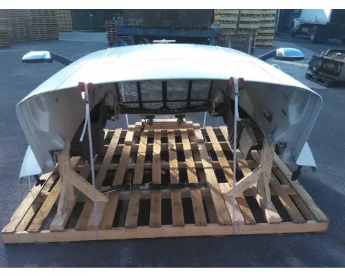 PETERBILT 579 2012-2022 HOOD