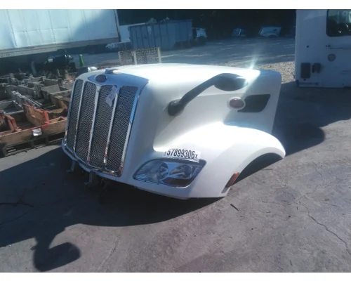 PETERBILT 579 2012-2022 HOOD