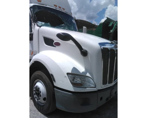 PETERBILT 579 2012-2022 HOOD