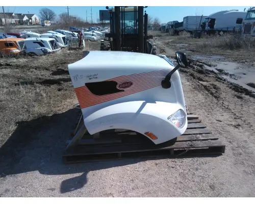 PETERBILT 579 2012-2022 HOOD