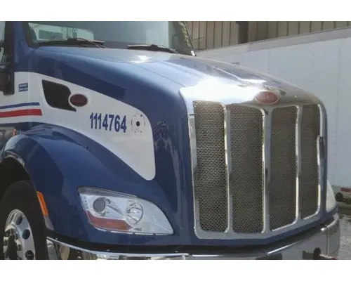 PETERBILT 579 2012-2022 HOOD