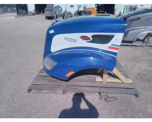PETERBILT 579 2012-2022 HOOD