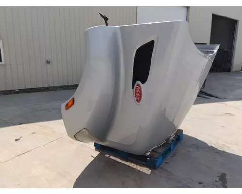 PETERBILT 579 2012-2022 HOOD