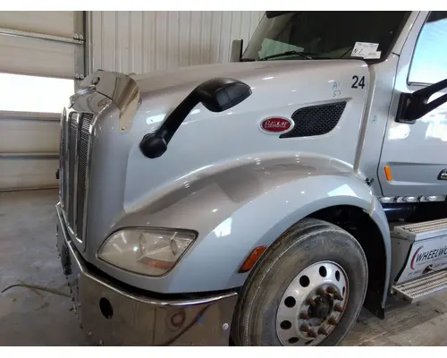PETERBILT 579 2012-2022 HOOD