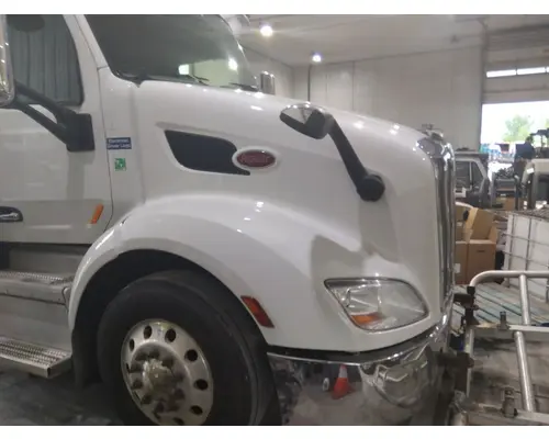 PETERBILT 579 2012-2022 HOOD