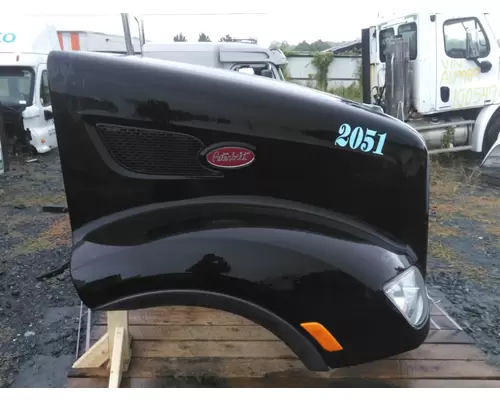 PETERBILT 579 2012-2022 HOOD