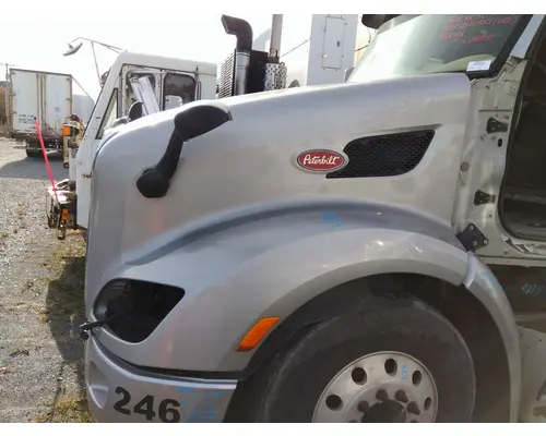 PETERBILT 579 2012-2022 HOOD
