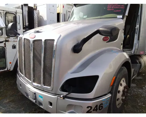 PETERBILT 579 2012-2022 HOOD