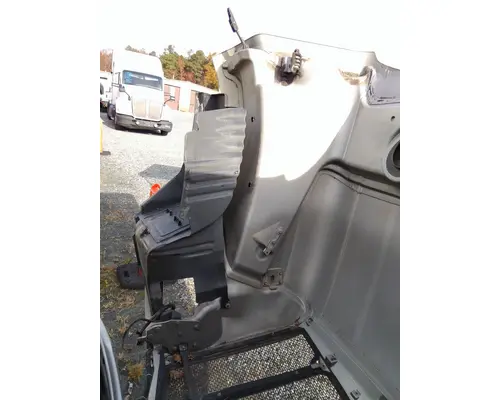 PETERBILT 579 2012-2022 HOOD