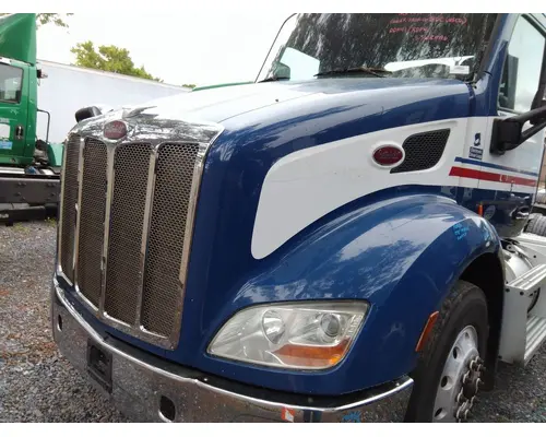 PETERBILT 579 2012-2022 HOOD