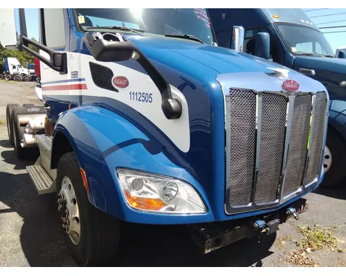 PETERBILT 579 2012-2022 HOOD