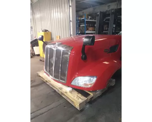 PETERBILT 579 2012-2022 HOOD