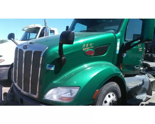 PETERBILT 579 2012-2022 HOOD