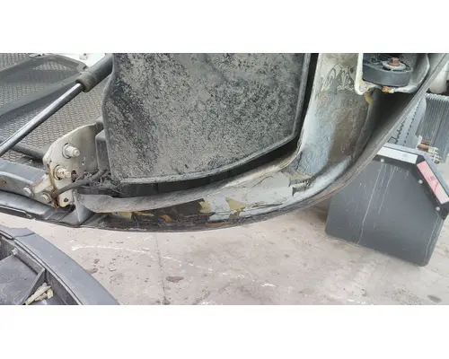 PETERBILT 579 2012-2022 HOOD