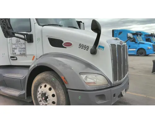PETERBILT 579 2012-2022 HOOD