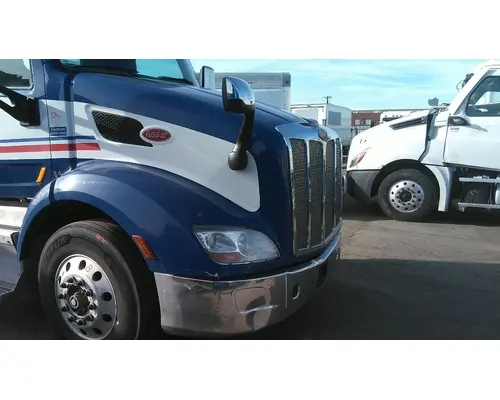 PETERBILT 579 2012-2022 HOOD