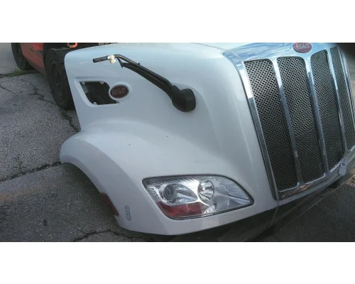 PETERBILT 579 2012-2022 HOOD