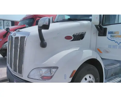 PETERBILT 579 2012-2022 HOOD