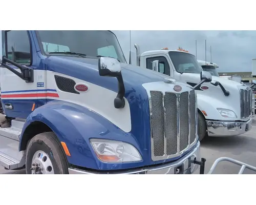 PETERBILT 579 2012-2022 HOOD