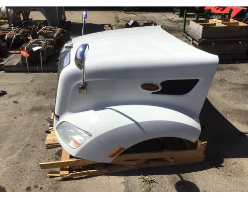 PETERBILT 579 2012-2022 HOOD