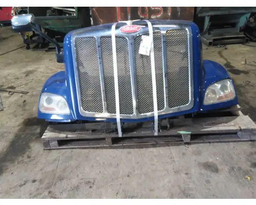 PETERBILT 579 2012-2022 HOOD