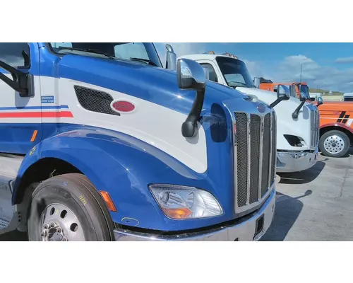 PETERBILT 579 2012-2022 HOOD