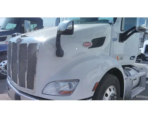 PETERBILT 579 2012-2022 HOOD