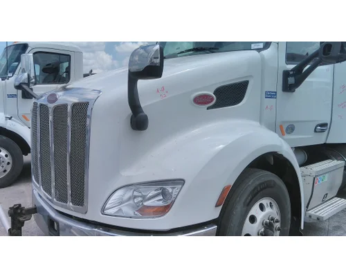 PETERBILT 579 2012-2022 HOOD
