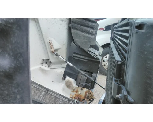 PETERBILT 579 2012-2022 HOOD