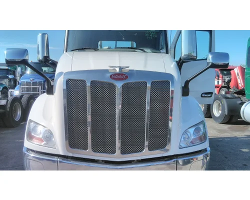 PETERBILT 579 2012-2022 HOOD