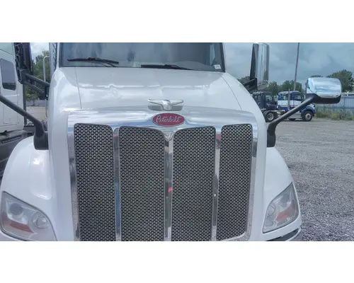 PETERBILT 579 2012-2022 HOOD