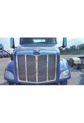 PETERBILT 579 2012-2022 HOOD
