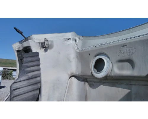 PETERBILT 579 2012-2022 HOOD