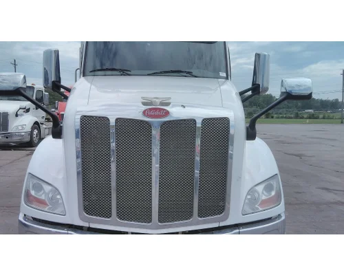 PETERBILT 579 2012-2022 HOOD