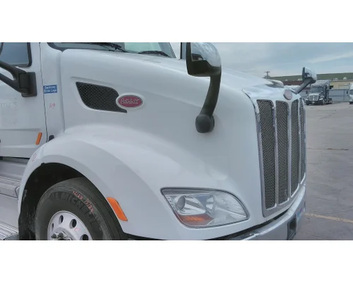 PETERBILT 579 2012-2022 HOOD