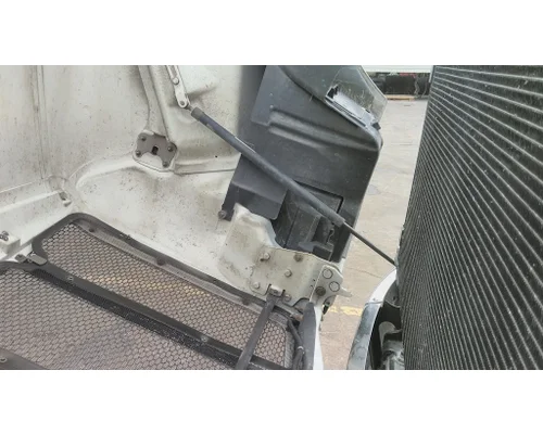 PETERBILT 579 2012-2022 HOOD