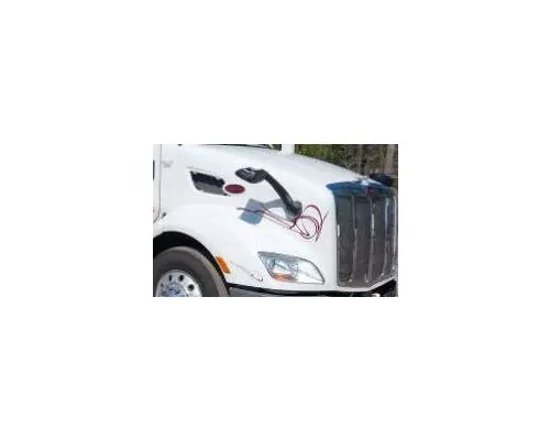 PETERBILT 579 2012-2022 HOOD