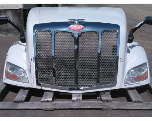PETERBILT 579 2012-2022 HOOD