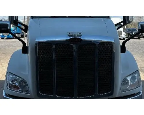 PETERBILT 579 2012-2022 HOOD