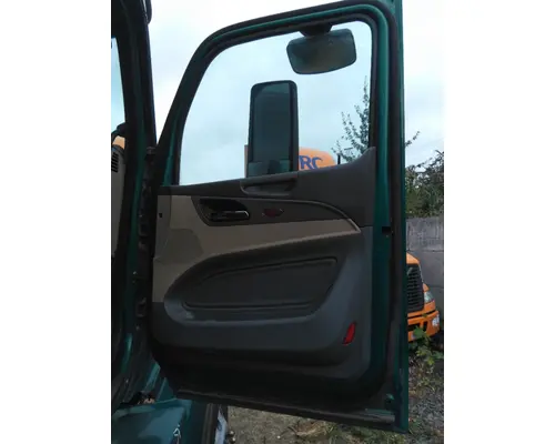 PETERBILT 579 2013-2022 DOOR ASSEMBLY, FRONT