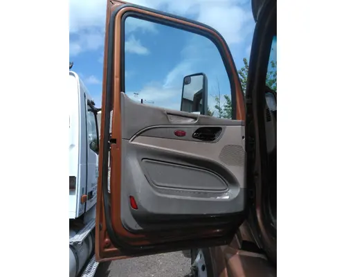PETERBILT 579 2013-2022 DOOR ASSEMBLY, FRONT