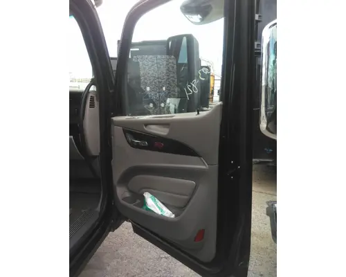 PETERBILT 579 2013-2022 DOOR ASSEMBLY, FRONT