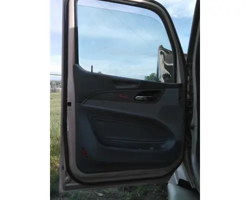 PETERBILT 579 2013-2022 DOOR ASSEMBLY, FRONT