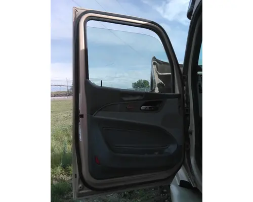 PETERBILT 579 2013-2022 DOOR ASSEMBLY, FRONT